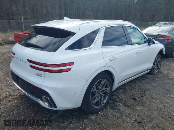 2022 Genesis GV70 2.5T with VIN KMUMADTB5NU068987, listed as a IAAI auction lot 41596194 with 34,123 mi miles and . Bid and sale history available at DreamBid. Image 4.
