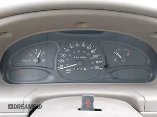 1999 Ford Escort LX z VIN 1FAFP10P1XW230023, wystawiony jako IAAI lot #42486934 z przebiegiem 41 468 mil mil oraz . Historia ofert i sprzedaży dostępna na DreamBid. Obrazek 7.