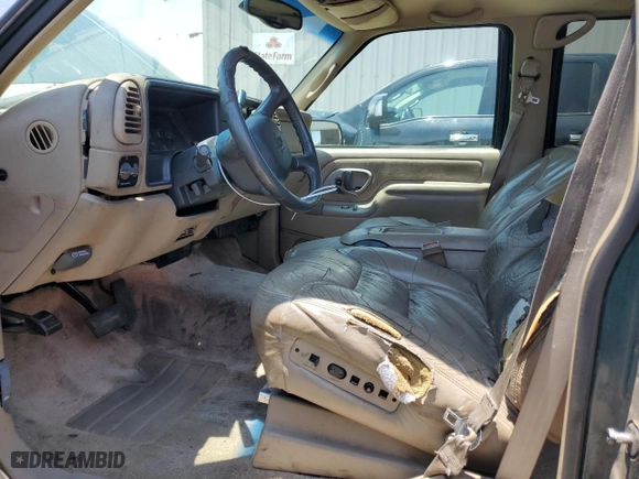 1998 Chevrolet Tahoe with VIN 1GNEC13R4WR131926, listed as a Copart auction lot 61548494 with 354,592 mi miles and Salvage Title. Bid and sale history available at carsss.com. Image 7.