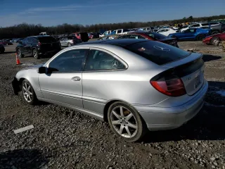 2002 Mercedes-Benz C 230/260/280/320 with VIN WDBRN47JX2A365019, listed as a Copart auction lot 88321555 with 194,316 mi miles and Salvage Title. Bid and sale history available at DreamBid. Image 2.