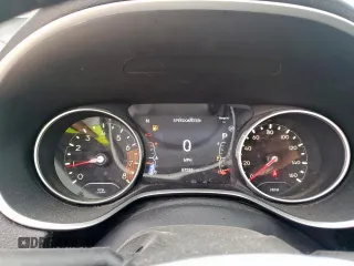 2018 Jeep Compass Altitude z VIN 3C4NJCBBXJT438483, wystawiony jako Copart lot #56781665 z przebiegiem 67 255 mil mil oraz Szkoda całkowita • Salvage title. Historia ofert i sprzedaży dostępna na DreamBid. Obrazek 9.