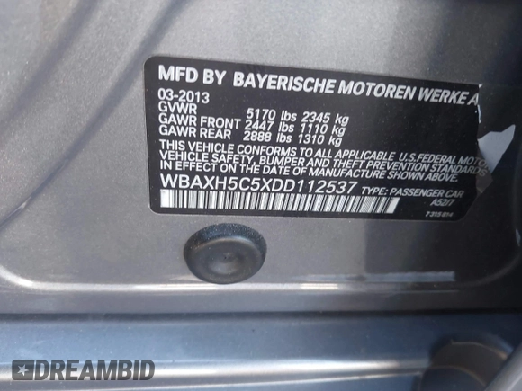 2013 BMW 5 Series 528i xDrive with VIN WBAXH5C5XDD112537, listed as a IAAI auction lot 40585977 with 999,999 mi miles. Bid and sale history available at carsss.com. Image 9.