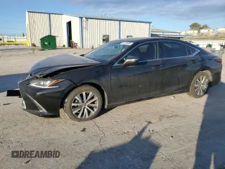 2020 Lexus ES 350 Ultra Luxury with VIN 58ACZ1B10LU081825, listed as a Copart auction lot 42379305 with 45,339 mi miles and Salvage title. Bid and sale history available at DreamBid. Image 1.