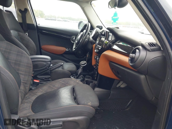 2017 MINI Hardtop 4 Door Cooper with VIN WMWXU1C54H2E19114, listed as a IAAI auction lot 42107266 with 83,524 mi miles and . Bid and sale history available at DreamBid. Image 5.