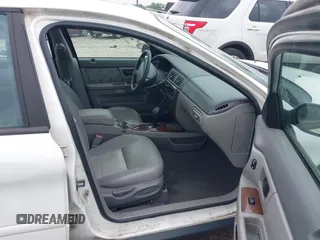 2006 Ford Taurus SEL with VIN 1FAFP56U66A157120, listed as a IAAI auction lot 42394804 with 111,309 mi miles and . Bid and sale history available at DreamBid. Image 5.