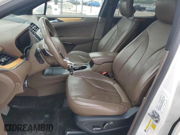 2016 Lincoln MKC Reserve with VIN 5LMTJ3DH2GUJ12869, listed as a Copart auction lot 60963665 with 144,482 mi miles and Clean title. Bid and sale history available at DreamBid. Image 7.
