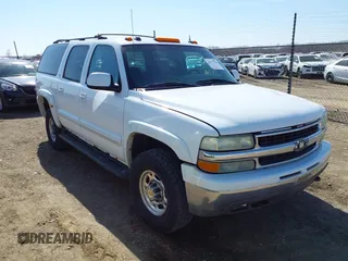 2004 Chevrolet Suburban LT with VIN 1GNGK26U54R157174, listed as a IAAI auction lot 41777576 with 233,991 mi miles. Bid and sale history available at carsss.com. Image 1.