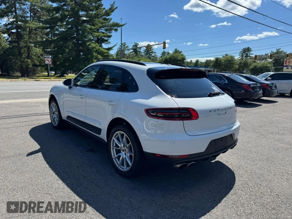 2016 Porsche Macan S with VIN WP1AB2A54GLB50415, listed as a Copart auction lot 66044615 with 179,910 mi miles and Clean title. Bid and sale history available at DreamBid. Image 4.