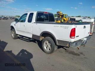 2003 Ford F-150 XL с VIN 1FTRX18L23NB93718, выставлен на аукционе IAAI как лот 42286043 с пробегом 274 079 миль миль и . История ставок и продаж доступна на DreamBid. Изображение 3.