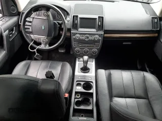 2014 Land Rover LR2 z VIN SALFR2BG4EH406144, wystawiony jako Copart lot #84853784 z przebiegiem Nie podano mil oraz Szkoda całkowita • Salvage title. Historia ofert i sprzedaży dostępna na DreamBid. Obrazek 8.