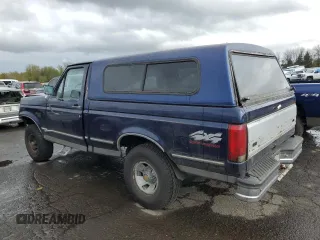 1994 Ford F-150 z VIN 1FTEF14NXRLA62582, wystawiony jako Copart lot #52379715 z przebiegiem 176 792 mil mil oraz Szkoda całkowita • Salvage title. Historia ofert i sprzedaży dostępna na DreamBid. Obrazek 2.