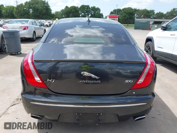 2015 Jaguar XJ с VIN SAJWA3HT3FMV86221, выставлен на аукционе IAAI как лот 42628203 с пробегом 125 951 миль миль и . История ставок и продаж доступна на DreamBid. Изображение 16.