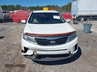 2014 Kia Sorento LX with VIN 5XYKT4A68EG521124, listed as a IAAI auction lot 41670919 with 181,722 mi miles. Bid and sale history available at carsss.com. Image 12.