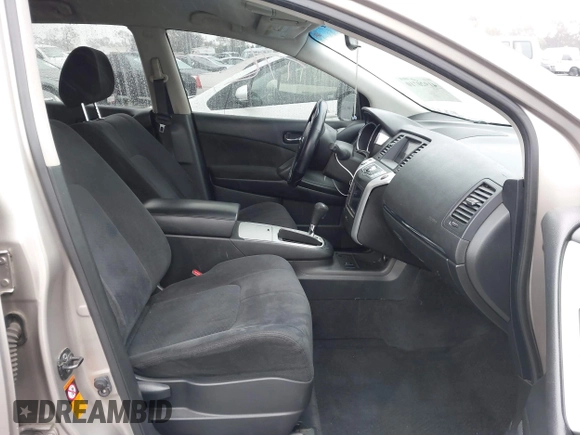 2009 Nissan Murano S with VIN JN8AZ18W99W118667, listed as a IAAI auction lot 41920710 with 169,618 mi miles. Bid and sale history available at carsss.com. Image 5.