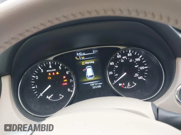 2015 Nissan Rogue SL with VIN 5N1AT2MVXFC911260, listed as a IAAI auction lot 41823690 with 128,121 mi miles. Bid and sale history available at carsss.com. Image 7.