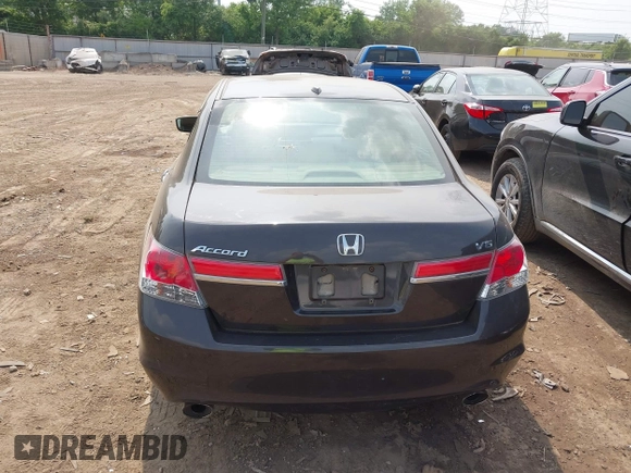 2011 Honda Accord EX-L z VIN 1HGCP3F89BA021080, wystawiony jako IAAI lot #42430059 z przebiegiem 130 265 mil mil oraz . Historia ofert i sprzedaży dostępna na DreamBid. Obrazek 17.