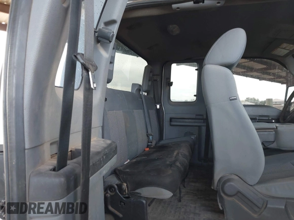 2013 Ford F-250 XL with VIN 1FT7X2B60DEB79253, listed as a IAAI auction lot 41694929 with 226,414 mi miles and . Bid and sale history available at DreamBid. Image 8.