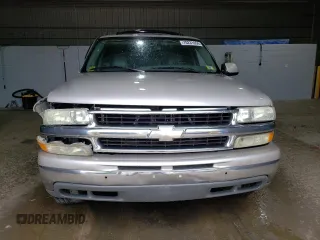 2004 Chevrolet Suburban LT with VIN 1GNEC16Z64J215186, listed as a Copart auction lot 70231654 with 176,686 mi miles and Salvage Title. Bid and sale history available at carsss.com. Image 5.