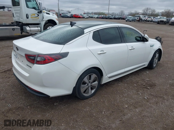 2016 Kia Optima EX z VIN KNAGN4AD4G5099411, wystawiony jako IAAI lot #41927695 z przebiegiem 124 200 mil mil oraz . Historia ofert i sprzedaży dostępna na DreamBid. Obrazek 4.
