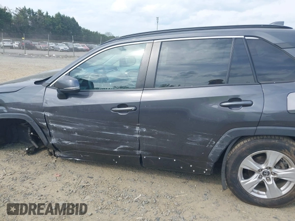 2019 Toyota RAV4 XLE with VIN 2T3P1RFV9KW042278, listed as a IAAI auction lot 42062800 with 62,979 mi miles and . Bid and sale history available at DreamBid. Image 14.