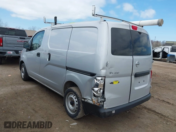 2015 Nissan NV200 SV with VIN 3N6CM0KN3FK701947, listed as a IAAI auction lot 42022905 with 35,282 mi miles. Bid and sale history available at carsss.com. Image 3.