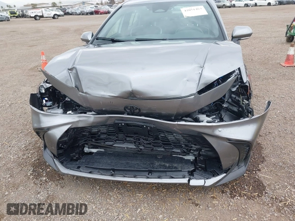2025 Toyota Camry LE with VIN 4T1DAACK8SU571597, listed as a IAAI auction lot 42051463 with 1,681 mi miles and . Bid and sale history available at DreamBid. Image 6.