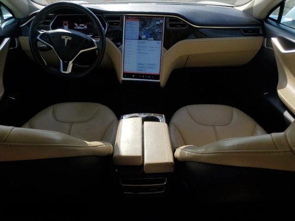 2013 Tesla Model S with VIN 5YJSA1CG2DFP17298, listed as a Copart auction lot 89166515 with 57,615 mi miles and Salvage Title. Bid and sale history available at carsss.com. Image 8.