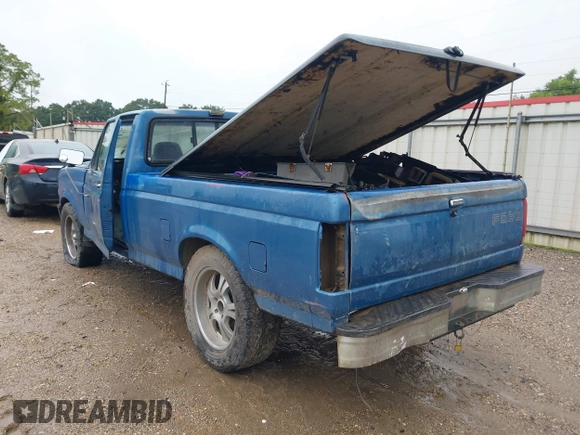 1993 Ford F-150 с VIN 2FTDF15Y3PCB39059, выставлен на аукционе IAAI как лот 42777160 с пробегом Не указан миль и . История ставок и продаж доступна на DreamBid. Изображение 3.