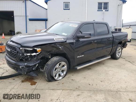 2024 Ram 1500 Big Horn z VIN 1C6SRFFTXRN125064, wystawiony jako Copart lot #53907555 z przebiegiem 44 434 mil mil oraz Szkoda całkowita • Salvage title. Historia ofert i sprzedaży dostępna na DreamBid. Obrazek 1.