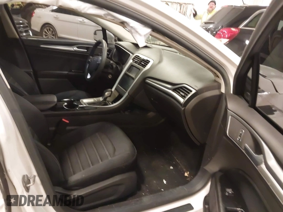 2014 Ford Fusion SE with VIN 3FA6P0H72ER389454, listed as a IAAI auction lot 41148513 with Not Provided miles and . Bid and sale history available at DreamBid. Image 5.