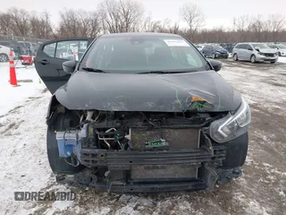 2021 Nissan Versa SV z VIN 3N1CN8EV4ML821650, wystawiony jako IAAI lot #41586242 z przebiegiem 106 508 mil mil oraz . Historia ofert i sprzedaży dostępna na DreamBid. Obrazek 12.