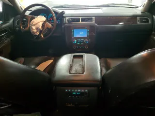 2011 GMC Yukon XL Denali z VIN 1GKS2MEFXBR229540, wystawiony jako Copart lot #51062895 z przebiegiem 258 535 mil mil oraz Szkoda całkowita • Salvage title. Historia ofert i sprzedaży dostępna na DreamBid. Obrazek 8.