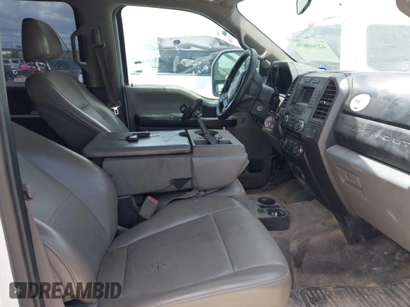 2018 Ford F-250 XL with VIN 1FT7W2BT2JEC78080, listed as a IAAI auction lot 42560676 with 239,286 mi miles and . Bid and sale history available at DreamBid. Image 5.