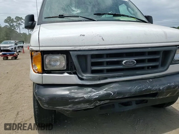 2004 Ford Econoline Passenger XL with VIN 1FBSS31L04HB37562, listed as a Copart auction lot 60328625 with 130,252 mi miles and Salvage title. Bid and sale history available at DreamBid. Image 13.