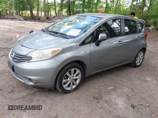 2014 Nissan Note SV z VIN 3N1CE2CP2EL376683, wystawiony jako IAAI lot #42123277 z przebiegiem 144 171 mil mil oraz . Historia ofert i sprzedaży dostępna na DreamBid. Obrazek 2.