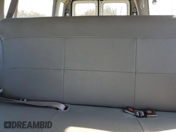 2000 Ford Econoline Passenger XL with VIN 1FBSS31L1YHA76163, listed as a Copart auction lot 88255365 with 60,042 mi miles and Salvage Title. Bid and sale history available at DreamBid. Image 10.