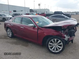 2020 Chrysler 300 Limited with VIN 2C3CCAEG2LH127949, listed as a IAAI auction lot 40041870 with 41,658 mi miles. Bid and sale history available at carsss.com. Image 14.