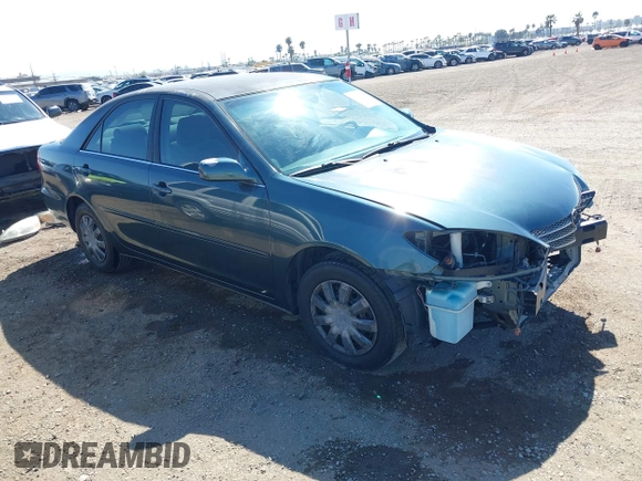 2004 Toyota Camry LE with VIN 4T1BE32K64U340905, listed as a IAAI auction lot 41992386 with 112,292 mi miles. Bid and sale history available at carsss.com. Image 1.