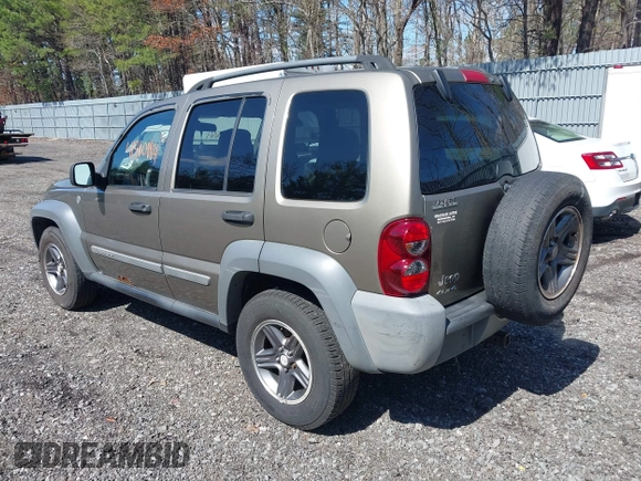 2005 Jeep Liberty Sport with VIN 1J4GL48K35W568972, listed as a IAAI auction lot 41980884 with 198,430 mi miles and . Bid and sale history available at DreamBid. Image 3.