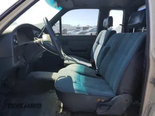 1989 Toyota Pickup с VIN JT4VN93D2K0004645, выставлен на аукционе Copart как лот 52051435 с пробегом 274 495 миль миль и Чистый • Clean title. История ставок и продаж доступна на DreamBid. Изображение 7.