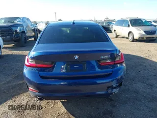 2020 BMW 3 Series 330i with VIN 3MW5R1J02L8B36329, listed as a IAAI auction lot 41796964 with 43,718 mi miles. Bid and sale history available at carsss.com. Image 16.
