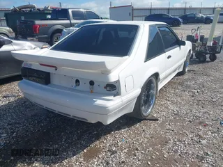 1989 Ford Mustang z VIN 1FABP41E1KF170203, wystawiony jako IAAI lot #42167685 z przebiegiem 91 032 mil mil oraz . Historia ofert i sprzedaży dostępna na DreamBid. Obrazek 4.