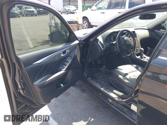 2015 Infiniti Q50 Premium with VIN JN1BV7AR0FM407577, listed as a IAAI auction lot 40191466 with 94,239 mi miles. Bid and sale history available at carsss.com. Image 5.