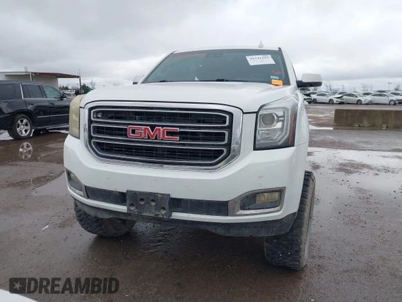 2018 GMC Yukon XL SLT with VIN 1GKS2GKCXJR315537, listed as a IAAI auction lot 41541293 with 114,672 mi miles. Bid and sale history available at carsss.com. Image 12.