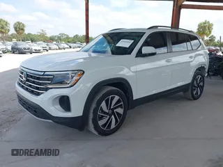 2024 Volkswagen Atlas SE z VIN 1V2JR2CA1RC616729, wystawiony jako IAAI lot #42049460 z przebiegiem 3 718 mil mil oraz . Historia ofert i sprzedaży dostępna na DreamBid. Obrazek 19.