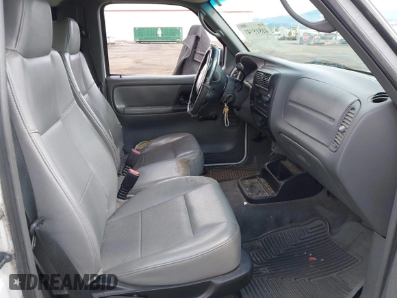 2006 Ford Ranger XL with VIN 1FTYR10D36PA89886, listed as a IAAI auction lot 41815941 with 332,739 mi miles. Bid and sale history available at carsss.com. Image 5.