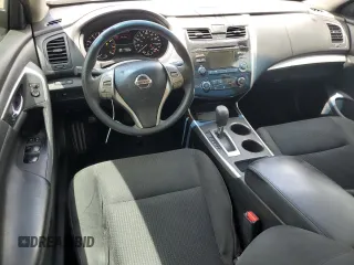 2015 Nissan Altima SL z VIN 1N4AL3AP3FC409079, wystawiony jako Copart lot #60911035 z przebiegiem 142 626 mil mil oraz Szkoda całkowita • Salvage title. Historia ofert i sprzedaży dostępna na DreamBid. Obrazek 8.