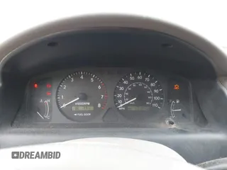 1998 Chevrolet Prizm Lsi z VIN 1Y1SK528XWZ423879, wystawiony jako IAAI lot #42522200 z przebiegiem 171 445 mil mil oraz . Historia ofert i sprzedaży dostępna na DreamBid. Obrazek 7.