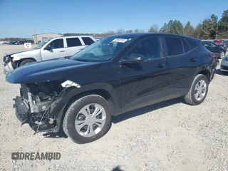 2025 Chevrolet Trax LS with VIN KL77LFEP3SC020563, listed as a Copart auction lot 46568765 with 15,704 mi miles and Salvage Title. Bid and sale history available at DreamBid. Image 1.