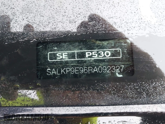 2024 Land Rover Range Rover SE z VIN SALKP9E96RA092327, wystawiony jako IAAI lot #42336138 z przebiegiem 41 600 mil mil oraz . Historia ofert i sprzedaży dostępna na DreamBid. Obrazek 19.